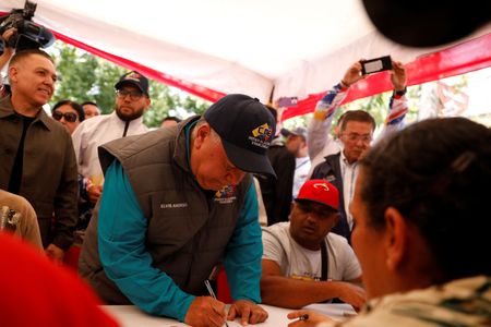 tagreuters.com2025binary_LYNXMPEL7S0XO-VIEWIMAGE