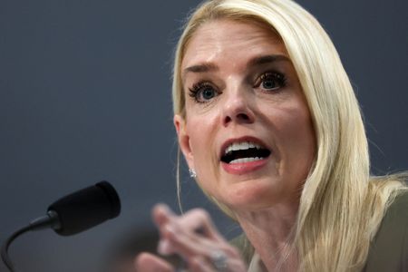 tagreuters.com2025binary_LYNXMPEL7T00X-VIEWIMAGE