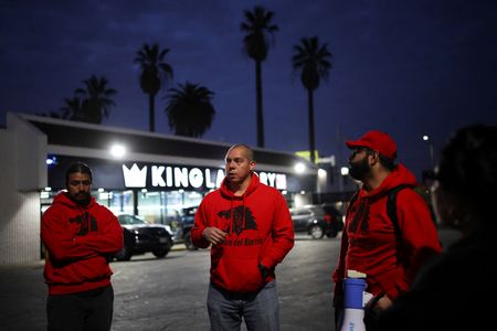 tagreuters.com2025binary_LYNXMPEL820K4-VIEWIMAGE