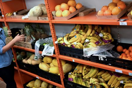 tagreuters.com2025binary_LYNXMPEL9M0TZ-VIEWIMAGE