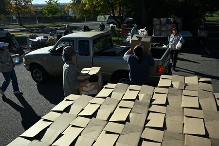 tagreuters.com2025binary_LYNXMPEL9M0U8-VIEWIMAGE