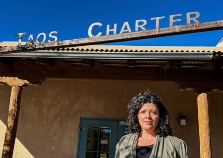 tagreuters.com2025binary_LYNXMPELA01AZ-VIEWIMAGE