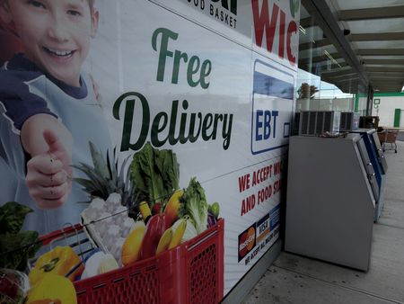 tagreuters.com2025binary_LYNXMPELA210R-VIEWIMAGE