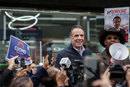 tagreuters.com2025binary_LYNXMPELA214U-VIEWIMAGE