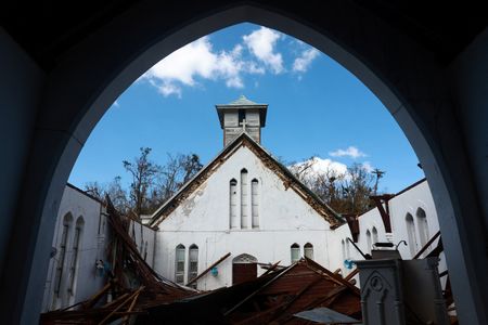 tagreuters.com2025binary_LYNXMPELA319R-VIEWIMAGE