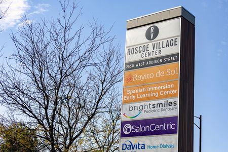 tagreuters.com2025binary_LYNXMPELA415N-VIEWIMAGE