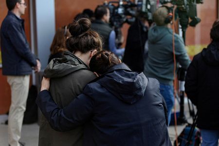 tagreuters.com2025binary_LYNXMPELA4165-VIEWIMAGE