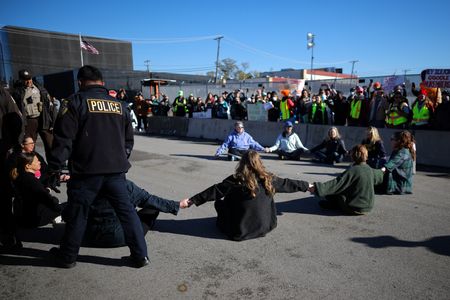 tagreuters.com2025binary_LYNXMPELA617I-VIEWIMAGE