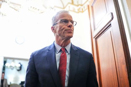 tagreuters.com2025binary_LYNXMPELA906C-VIEWIMAGE