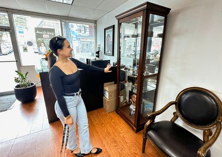 tagreuters.com2025binary_LYNXMPELAB0JH-VIEWIMAGE