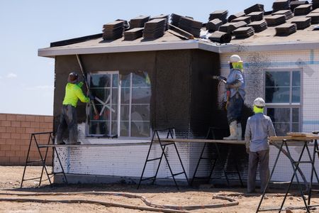 tagreuters.com2025binary_LYNXMPELAC0SO-VIEWIMAGE