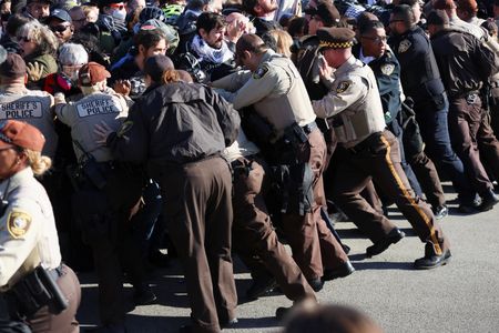 tagreuters.com2025binary_LYNXMPELAD14M-VIEWIMAGE