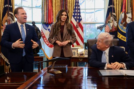 tagreuters.com2025binary_LYNXMPELAG10V-VIEWIMAGE