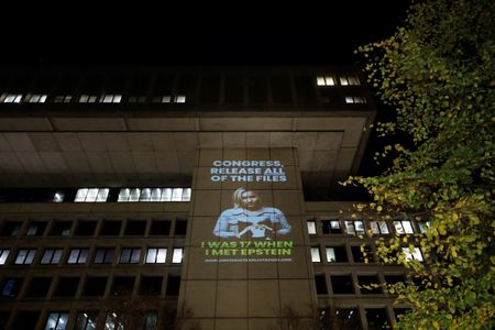 tagreuters.com2025binary_LYNXMPELAH04E-VIEWIMAGE