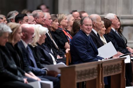 tagreuters.com2025binary_LYNXMPELAJ105-VIEWIMAGE