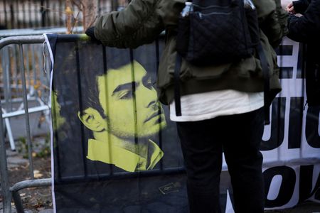 tagreuters.com2025binary_LYNXMPELB01BH-VIEWIMAGE