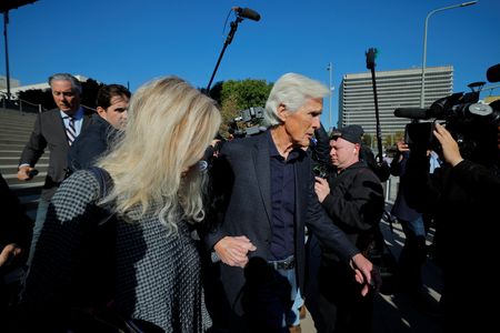 tagreuters.com2025binary_LYNXMPELB3024-VIEWIMAGE