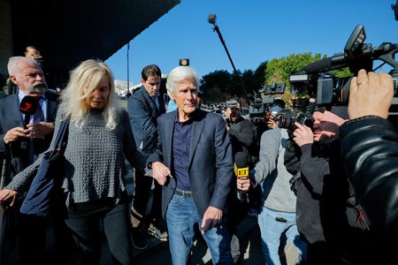 tagreuters.com2025binary_LYNXMPELB3025-VIEWIMAGE