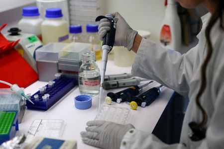 tagreuters.com2025binary_LYNXMPELBA0LB-VIEWIMAGE