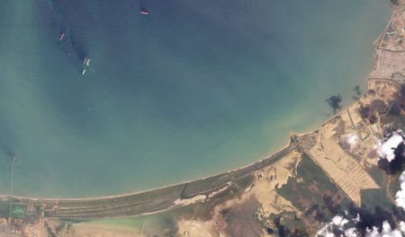 tagreuters.com2025binary_LYNXMPELBC018-VIEWIMAGE