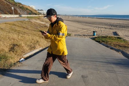 tagreuters.com2025binary_LYNXNPEL0H046-VIEWIMAGE