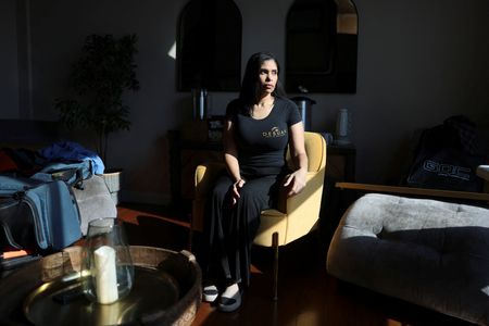 tagreuters.com2025binary_LYNXNPEL0H068-VIEWIMAGE