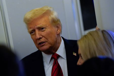 tagreuters.com2025binary_LYNXNPEL0R0LH-VIEWIMAGE