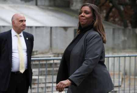 tagreuters.com2025binary_LYNXNPEL0R0UH-VIEWIMAGE