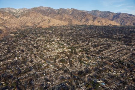 tagreuters.com2025binary_LYNXNPEL0T0KG-VIEWIMAGE