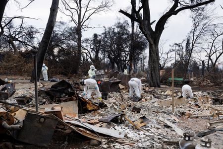 tagreuters.com2025binary_LYNXNPEL0U0M5-VIEWIMAGE