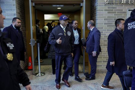 tagreuters.com2025binary_LYNXNPEL1H0N1-VIEWIMAGE