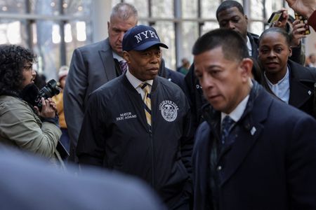 tagreuters.com2025binary_LYNXNPEL1H0N3-VIEWIMAGE