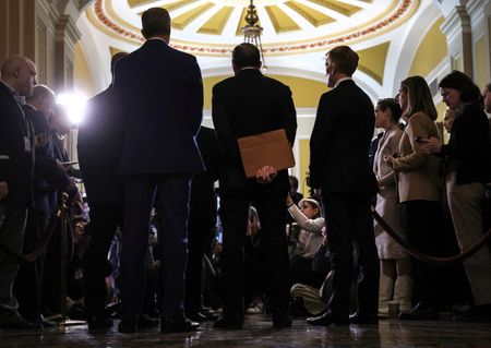 tagreuters.com2025binary_LYNXNPEL1H0TK-VIEWIMAGE