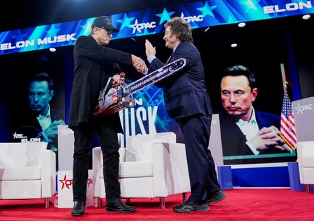 tagreuters.com2025binary_LYNXNPEL1K031-VIEWIMAGE