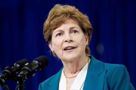 tagreuters.com2025binary_LYNXNPEL1O0L0-VIEWIMAGE