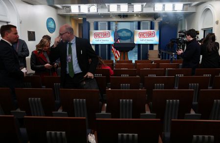 tagreuters.com2025binary_LYNXNPEL1P02I-VIEWIMAGE