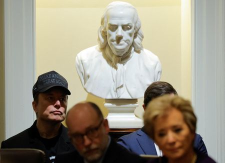 tagreuters.com2025binary_LYNXNPEL1P0PK-VIEWIMAGE