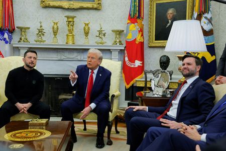 tagreuters.com2025binary_LYNXNPEL2011A-VIEWIMAGE