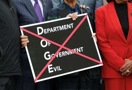 tagreuters.com2025binary_LYNXNPEL2104Z-VIEWIMAGE