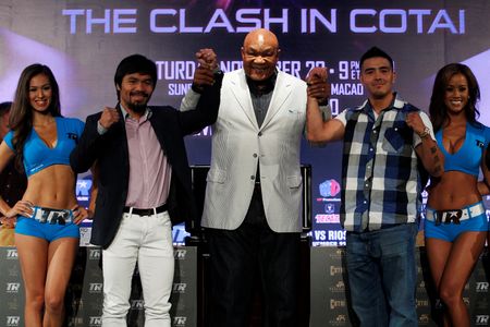 tagreuters.com2025binary_LYNXNPEL2L039-VIEWIMAGE