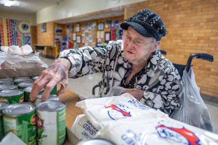 tagreuters.com2025binary_LYNXNPEL2O0E4-VIEWIMAGE