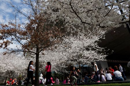 tagreuters.com2025binary_LYNXNPEL2R105-VIEWIMAGE