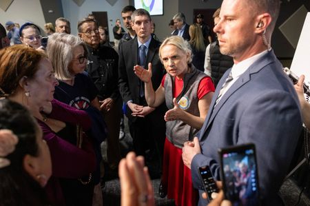 tagreuters.com2025binary_LYNXNPEL2S05H-VIEWIMAGE