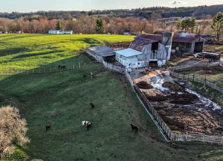 tagreuters.com2025binary_LYNXNPEL2S09V-VIEWIMAGE