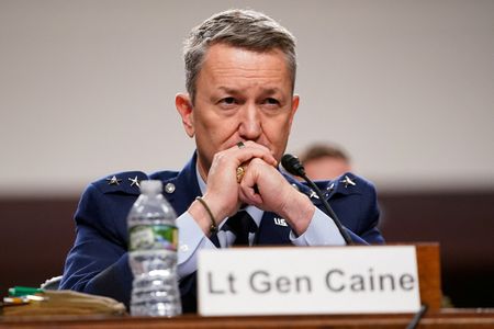 tagreuters.com2025binary_LYNXNPEL301TP-VIEWIMAGE