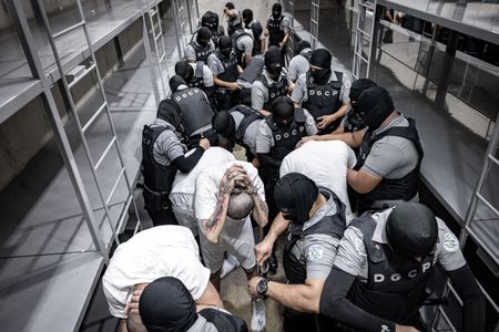 tagreuters.com2025binary_LYNXNPEL301ZB-VIEWIMAGE