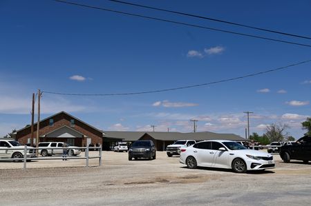 tagreuters.com2025binary_LYNXNPEL360BK-VIEWIMAGE