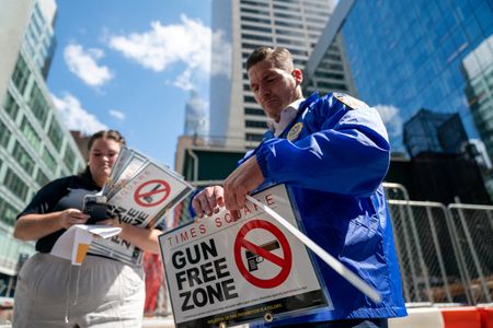 tagreuters.com2025binary_LYNXNPEL360L1-VIEWIMAGE