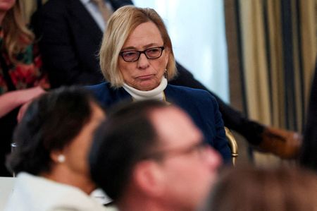 tagreuters.com2025binary_LYNXNPEL360TB-VIEWIMAGE