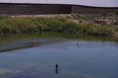 tagreuters.com2025binary_LYNXNPEL3A0ZF-VIEWIMAGE